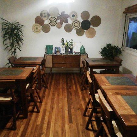 Hostal Petit Verdot Санта Крус Екстериор снимка